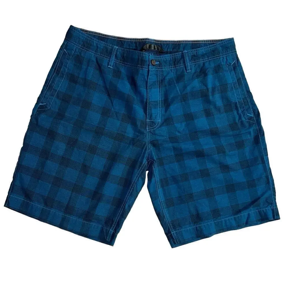 The North Face Shorts Mens Size 40 Blue Plaid Relaxed Fit Hiking Cargo Pockets